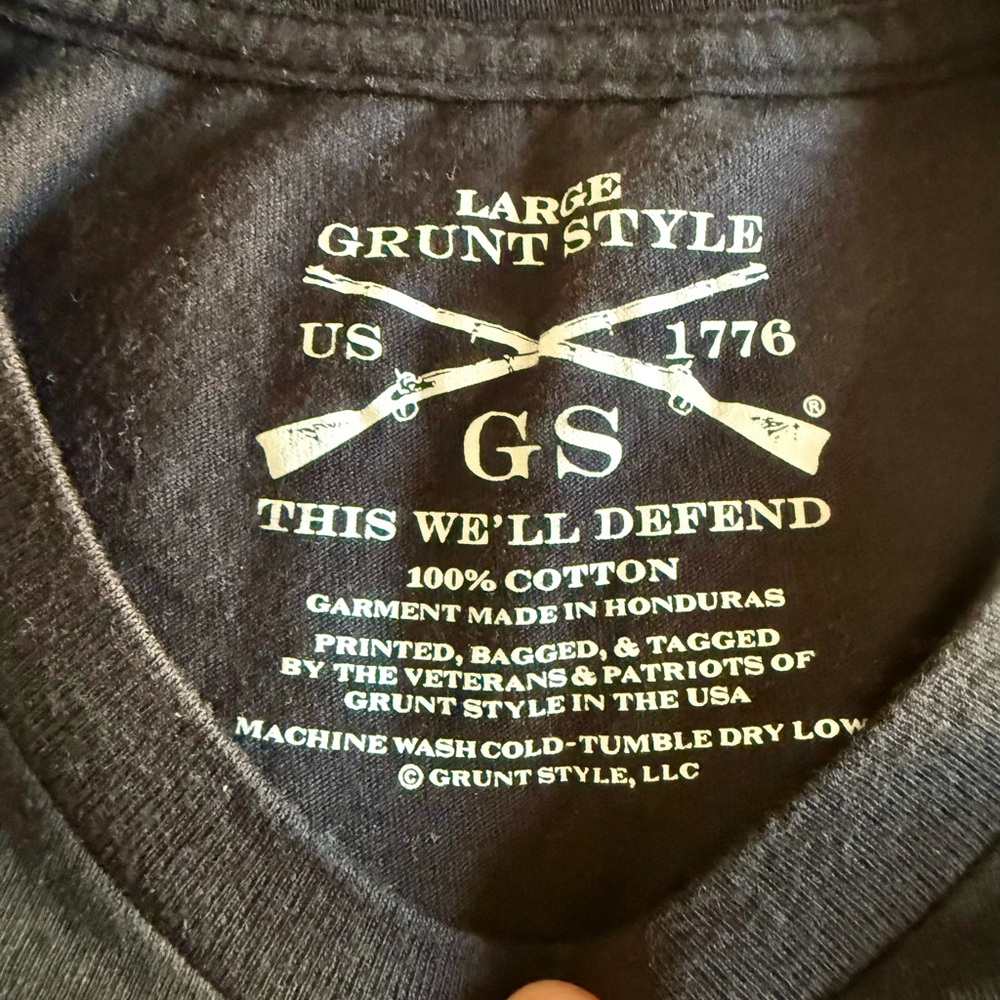 Do Grunt Style Black 'Crappie' Graphic Tee - Picture 2 of 7